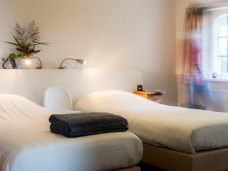 De heerlijke boxspringbedden zorgen ervoor dat u uitgerust wakker wordt.