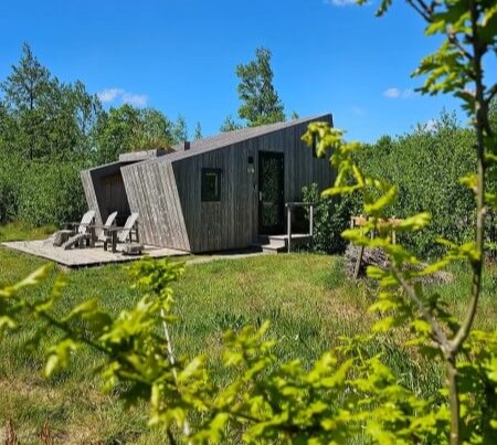 Ljeppershiem in Westergeest ligt vlakbij Dokkum en heeft een vakantiehuis.