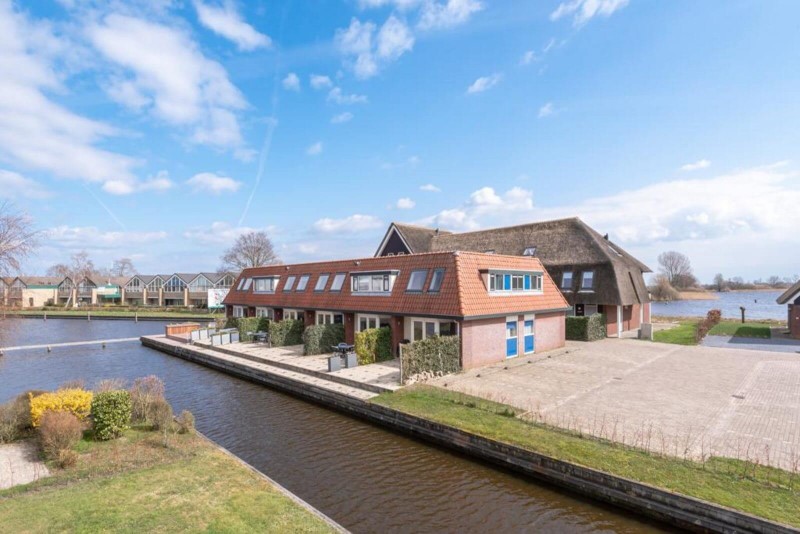 Kom een huisje huren in Heeg.